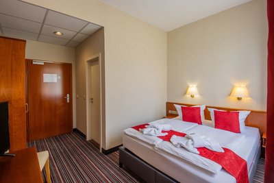 Seehotel_Brandenburg_Havel_DZ_Economy