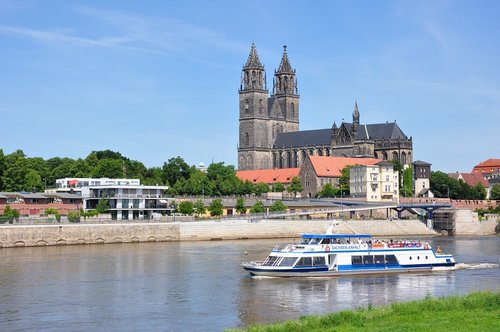 Schifffahrt von Brandenburg nach Magdeburg