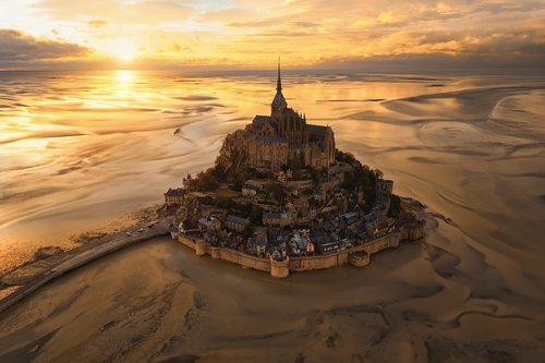 Springflut am Mont-Saint-Michel