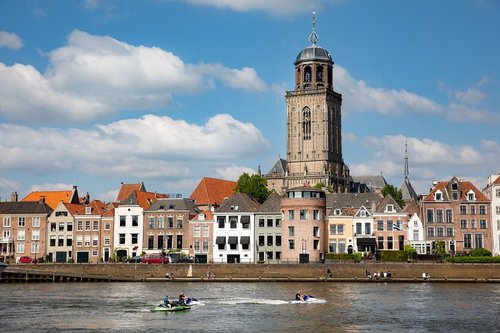 Copyright: Iris van den Broek