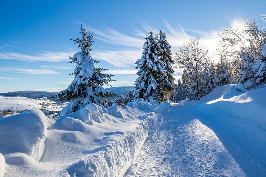 AdobeStock_245196103 Winter im Erzgebirge