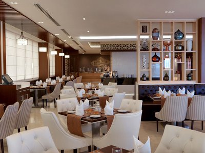 © Two Seasons Hotel &amp; Apartments