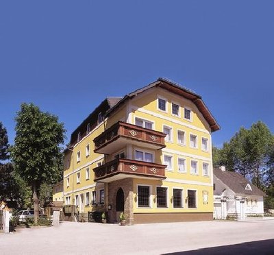 Hotel Lindner, 1 / 2
