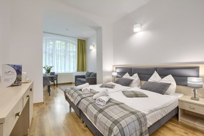 Magnolia III Magnolia III