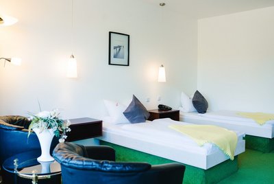 Â© 2019 Daniel BÃ¼rgy (Daniel Nixon)