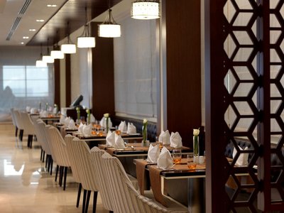 © Two Seasons Hotel &amp; Apartments