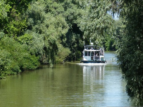 Schiffahrt im Donaudelta