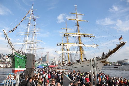 Tagesfahrt Hamburg Hafengeburtstag