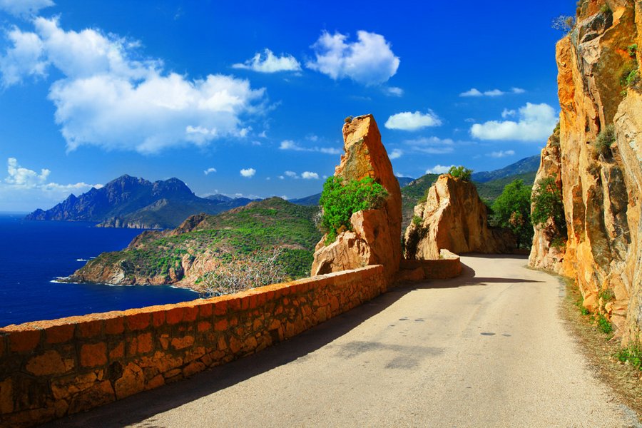 Sardinien und Korsika