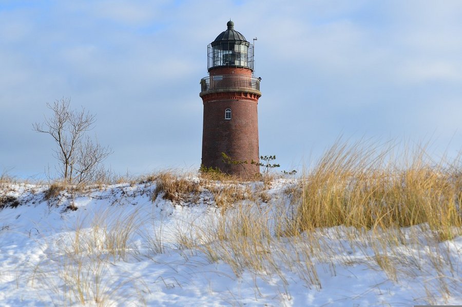 Prerow_Leuchtturm_Pixabay_brigittewitt2-lighthouse-627959