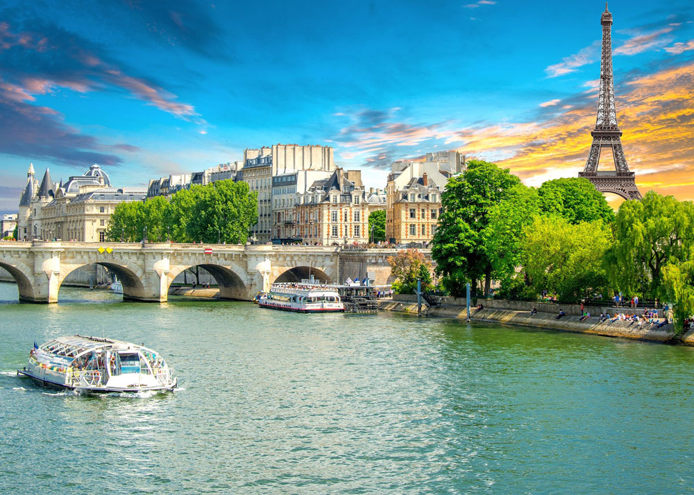La belle France auf der Seine La belle France auf der Seine