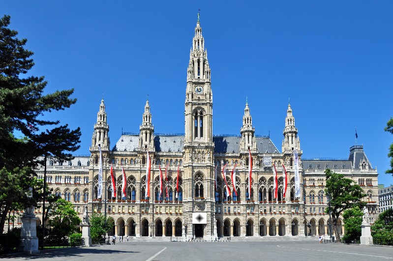 Wien mit Oper "Tosca" Wien mit Oper "Tosca"
